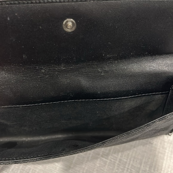 Authentic vintage Gucci wallet. Black with GG logo. Fair condition. Worn a littl - Picture 8 of 8